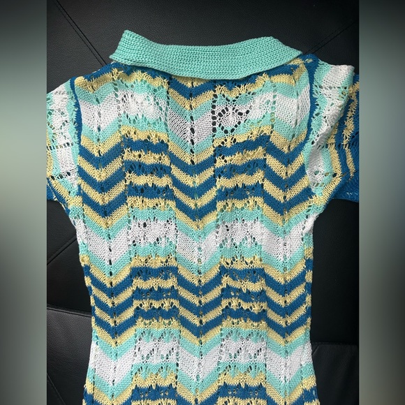 Women’s Dress - Picture 3 of 4